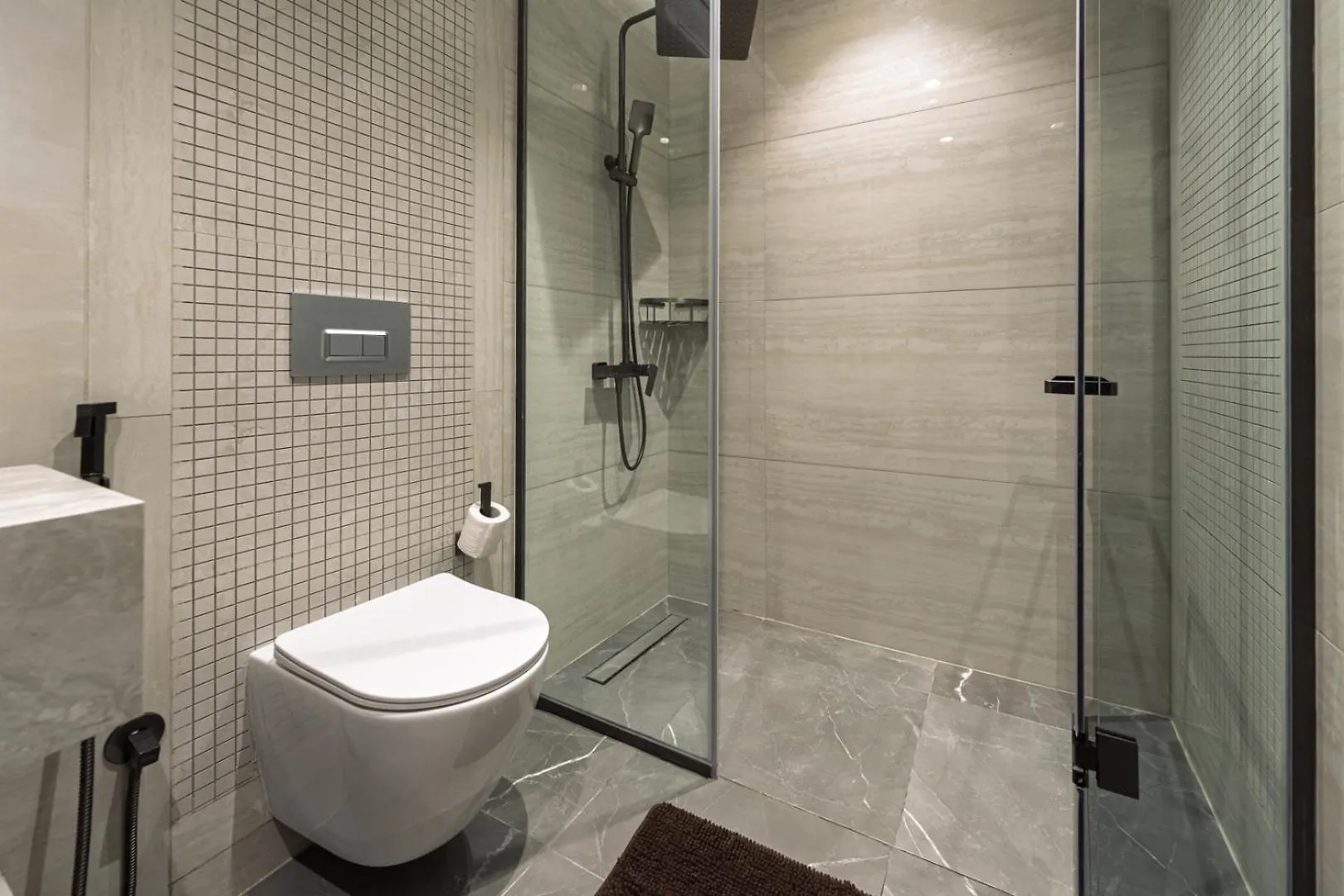 Apartment Stylish Apt In Business Bay | Pool, Gym, Parking Dubai