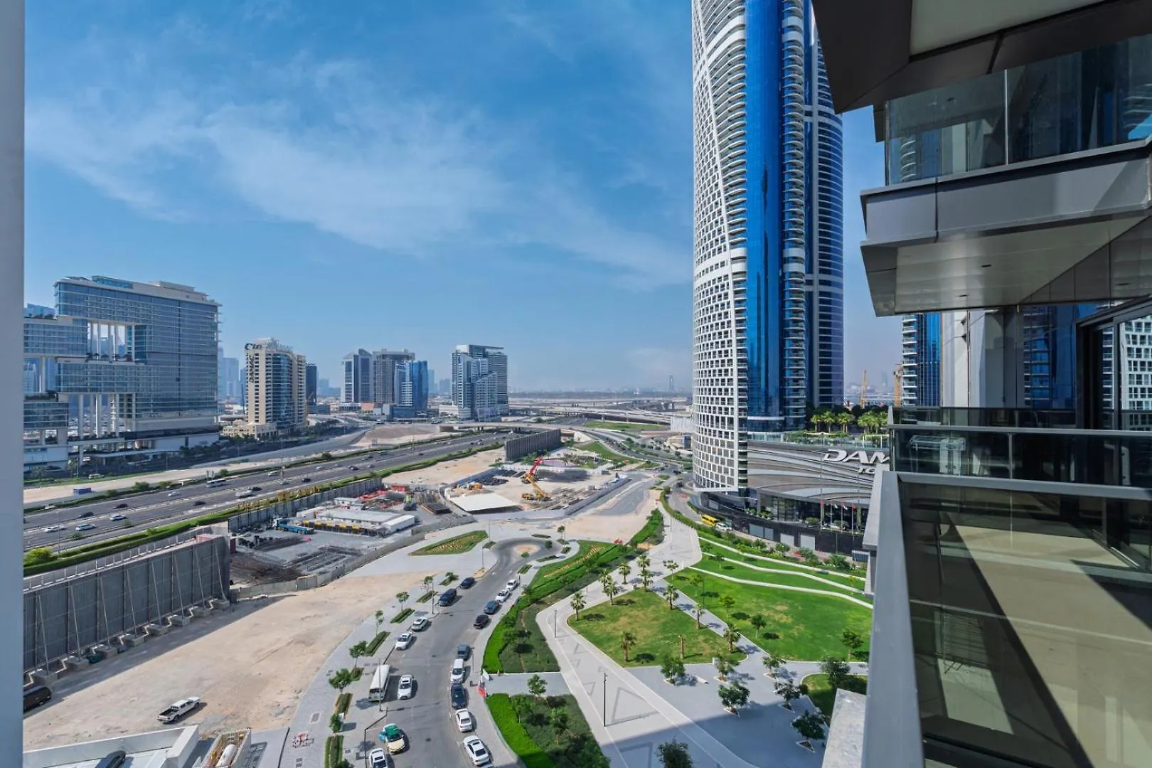 Stylish Apt In Business Bay | Pool, Gym, Parking Dubai United Arab Emirates