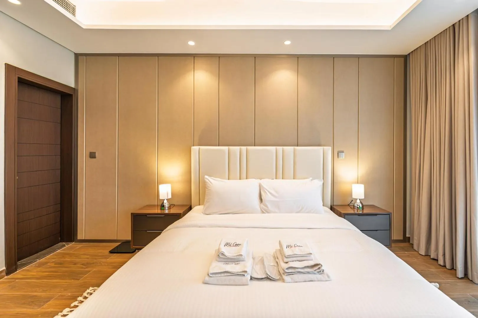Stylish Apt In Business Bay | Pool, Gym, Parking Dubai 0*,